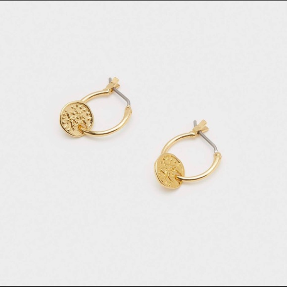 Gorjana Jewelry - Gorjana Ana Coin Huggies Earrings NWT Gorjana Jewelry - Gorjana Ana Coin Huggies Earrings NWT